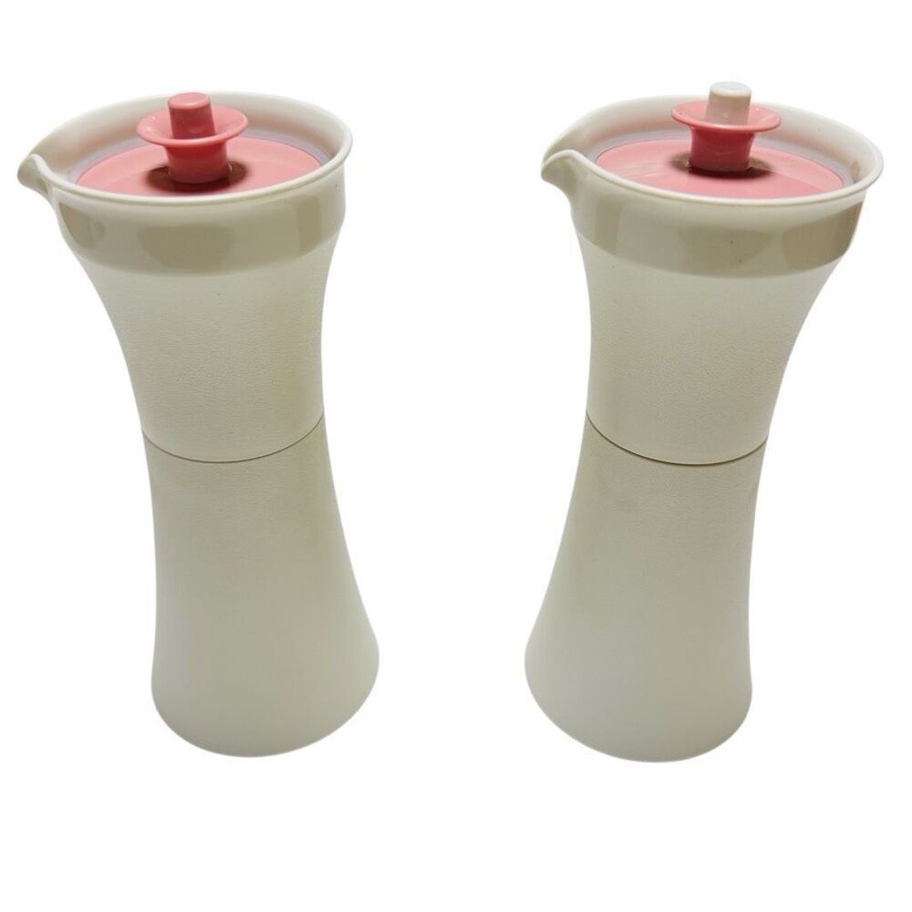 TUPPERWARE OIL VINEGAR SALAD DRESSING CRUETS SET Of 2 PINK PUSH TOPS #1246